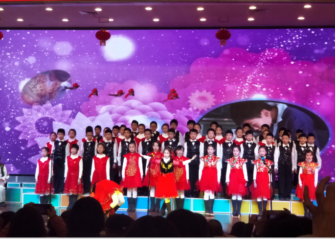 瑞泰風(fēng)工業(yè)大風(fēng)扇、鋼結(jié)構(gòu)廠房通風(fēng)降溫方案、廠房車間通風(fēng)降溫方案、大型工業(yè)風(fēng)扇、物流倉儲大風(fēng)扇、大吊扇、工業(yè)風(fēng)扇、廠房車間降溫設(shè)備、廠房車間通風(fēng)設(shè)備、車間溫控設(shè)備、工業(yè)大吊扇、工業(yè)大風(fēng)扇、工業(yè)節(jié)能風(fēng)扇、湖北瑞兆偉業(yè)通風(fēng)降溫科技有限公司、瑞泰風(fēng)工業(yè)大風(fēng)扇