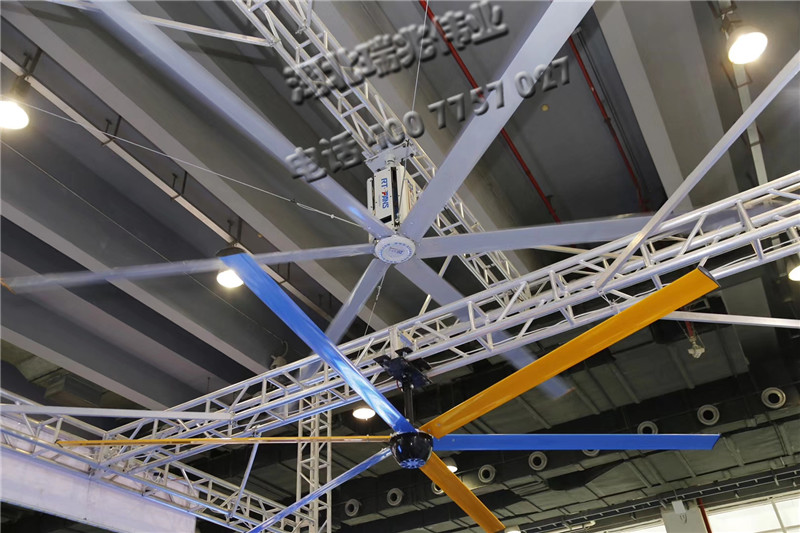 鋼結(jié)構(gòu)廠房通風(fēng)降溫方案、廠房車間通風(fēng)降溫方案、大型工業(yè)風(fēng)扇、物流倉儲大風(fēng)扇、大吊扇、工業(yè)風(fēng)扇、廠房車間降溫設(shè)備、廠房車間通風(fēng)設(shè)備、車間溫控設(shè)備、工業(yè)大吊扇、工業(yè)大風(fēng)扇、工業(yè)節(jié)能風(fēng)扇、湖北瑞兆偉業(yè)通風(fēng)降溫科技有限公司