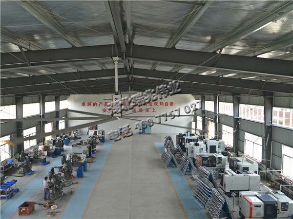 鋼結(jié)構(gòu)廠房通風(fēng)降溫方案、廠房車(chē)間通風(fēng)降溫方案、大型工業(yè)風(fēng)扇、物流倉(cāng)儲(chǔ)大風(fēng)扇、大吊扇、工業(yè)風(fēng)扇、廠房車(chē)間降溫設(shè)備、廠房車(chē)間通風(fēng)設(shè)備、車(chē)間溫控設(shè)備、工業(yè)大吊扇、工業(yè)大風(fēng)扇、工業(yè)節(jié)能風(fēng)扇、湖北瑞兆偉業(yè)通風(fēng)降溫科技有限公司