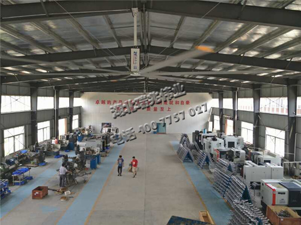 鋼結構廠房通風降溫方案、廠房車間通風降溫方案、大型工業(yè)風扇、物流倉儲大風扇、大吊扇、工業(yè)風扇、廠房車間降溫設備、廠房車間通風設備、車間溫控設備、工業(yè)大吊扇、工業(yè)大風扇、工業(yè)節(jié)能風扇、湖北瑞兆偉業(yè)通風降溫科技有限公司