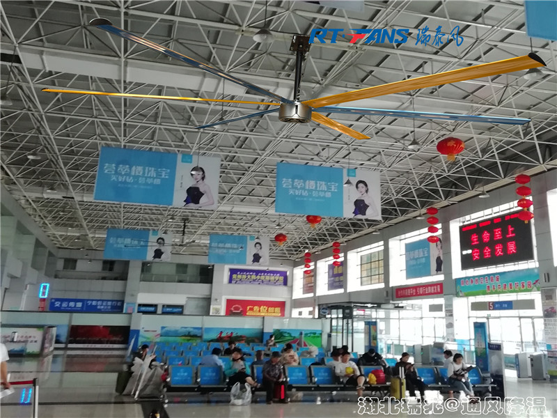 工業(yè)大吊扇 大型廠房車間降溫 高大性空間降溫 工業(yè)大吊扇 大型廠房車間降溫 高大性空間降溫