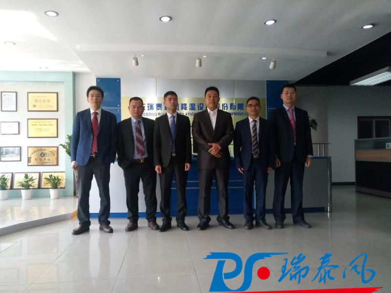 一”扇”在手，鋼結(jié)構(gòu)廠房通風(fēng)降溫不用愁！瑞泰風(fēng)工業(yè)風(fēng)扇助你夏季無憂!