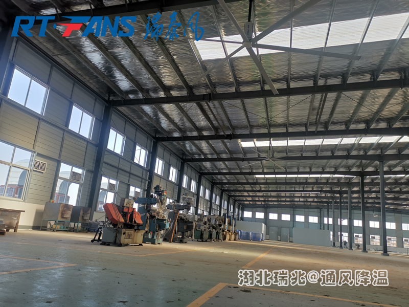 夏天高溫工業(yè)大風(fēng)扇給您送清涼啦！