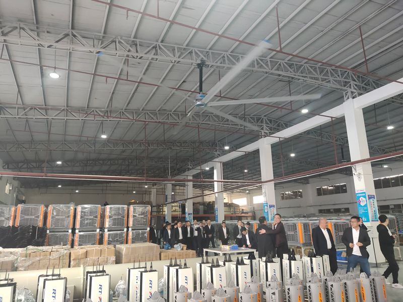 為什么說工業(yè)大風扇使用的范圍越來越廣泛